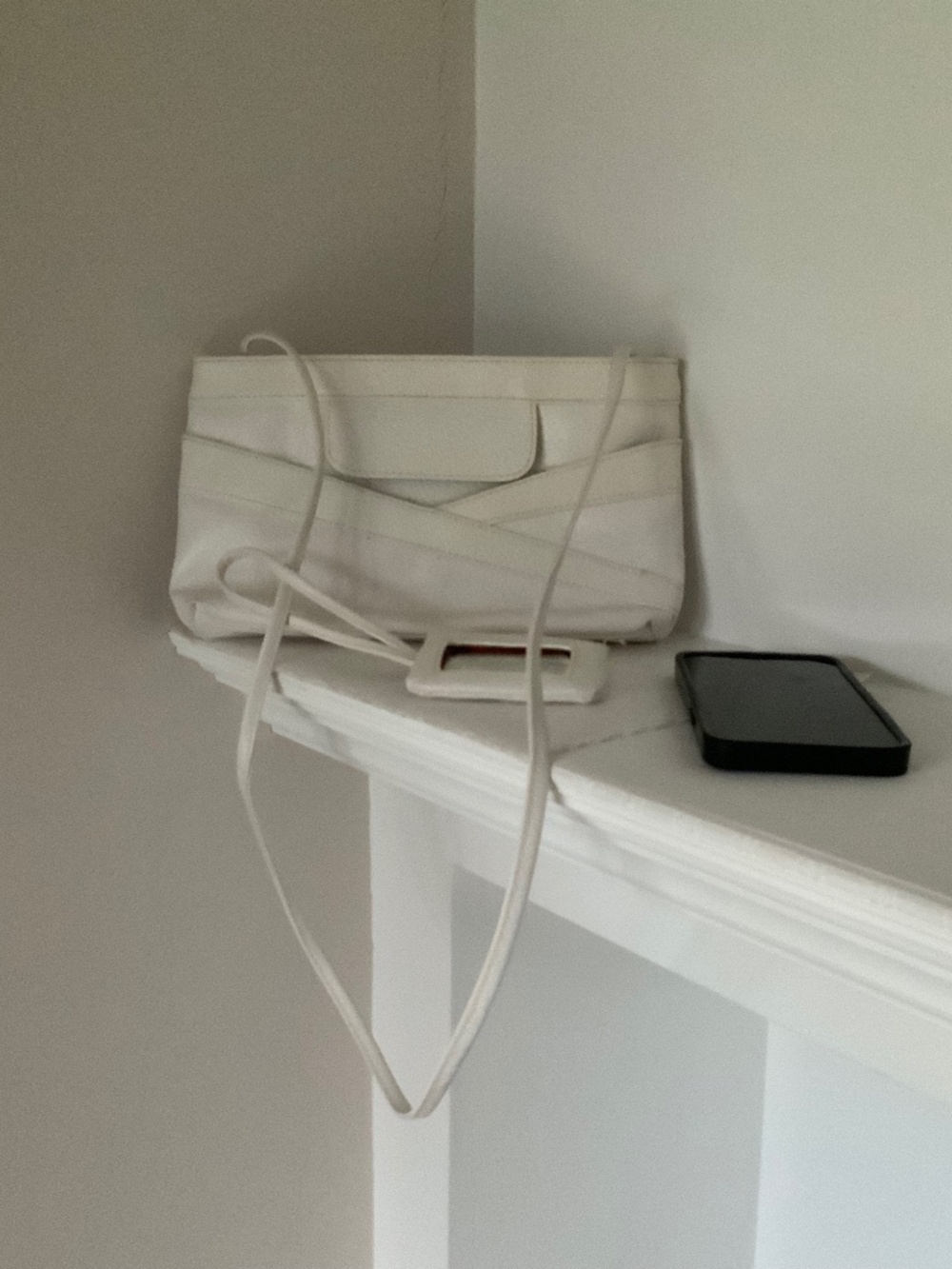 Leather women’s purse, colour white, with attached coin wallet and mirror